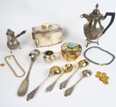 Acheter aux enchères PIECES D'OR - BIJOUX - OR - ARGENTERIE