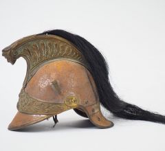 Acheter aux enchères ARMES DE COLLECTION, DECORATIONS, POUPEES ET JOUETS ANCIENS