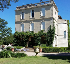 Acheter aux enchères VENTE EVENEMENT :
VENTE AUX ENCHERES SUR PLACE DU MOBILIER D'UN CHÂTEAU BITERROIS